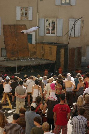 In Extremiste - Ruée Vers l'Art 2011