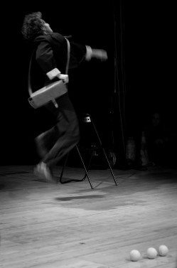 C'est Quoi Ce Cirque ? Les Échappés du Carré Acte 8