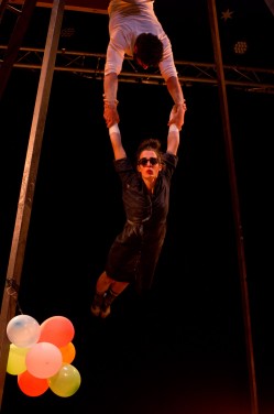 C'est Quoi Ce Cirque ? Les Échappés du Carré Acte 8